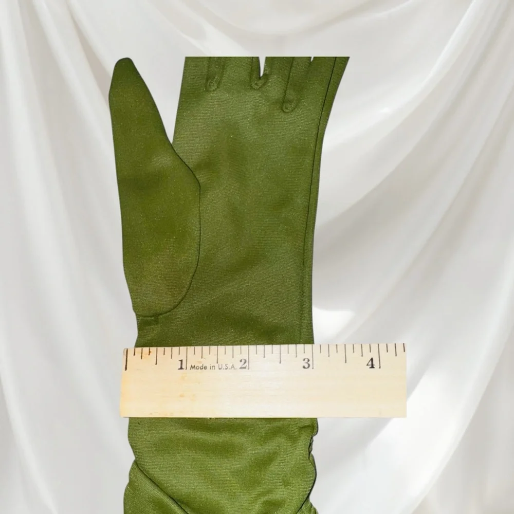 Vintage 1940s Evening Duchess Gloves made in Italy